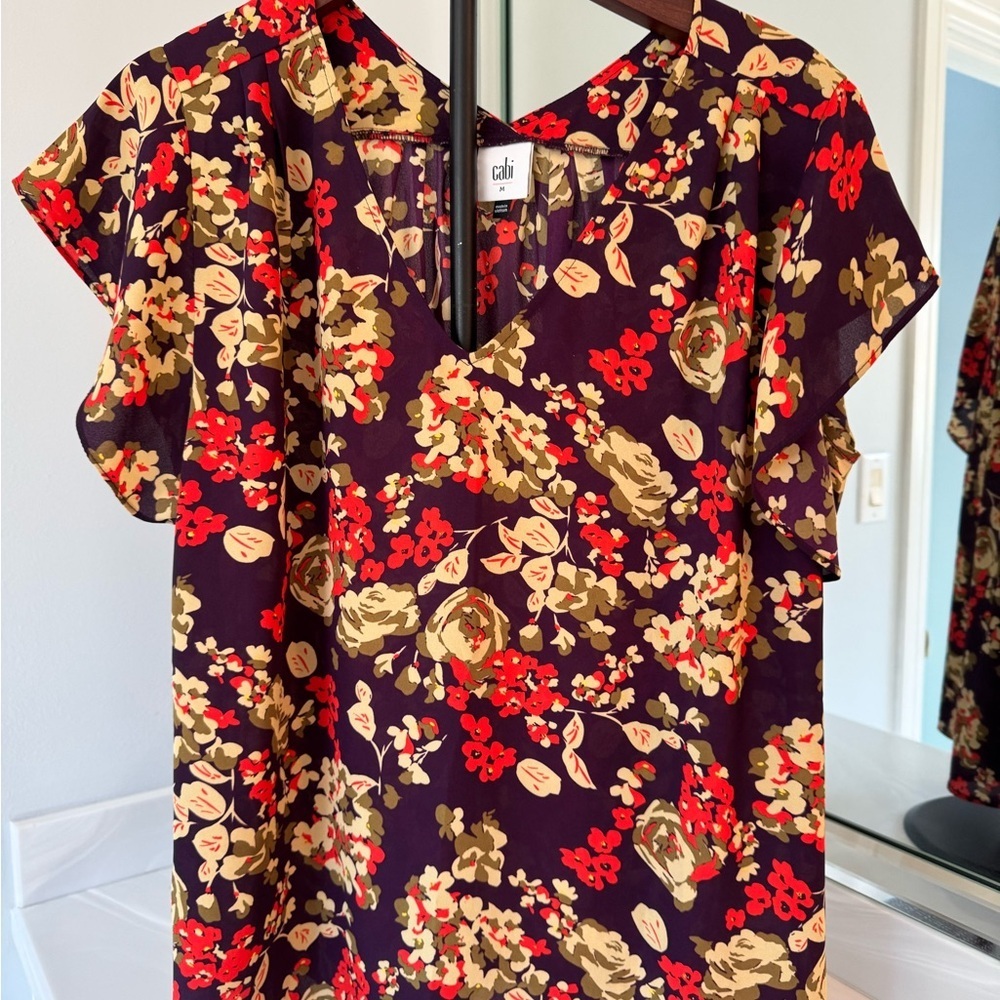 CAbi Plum and Gold Graphic Blouse Relaxed Fit Medium